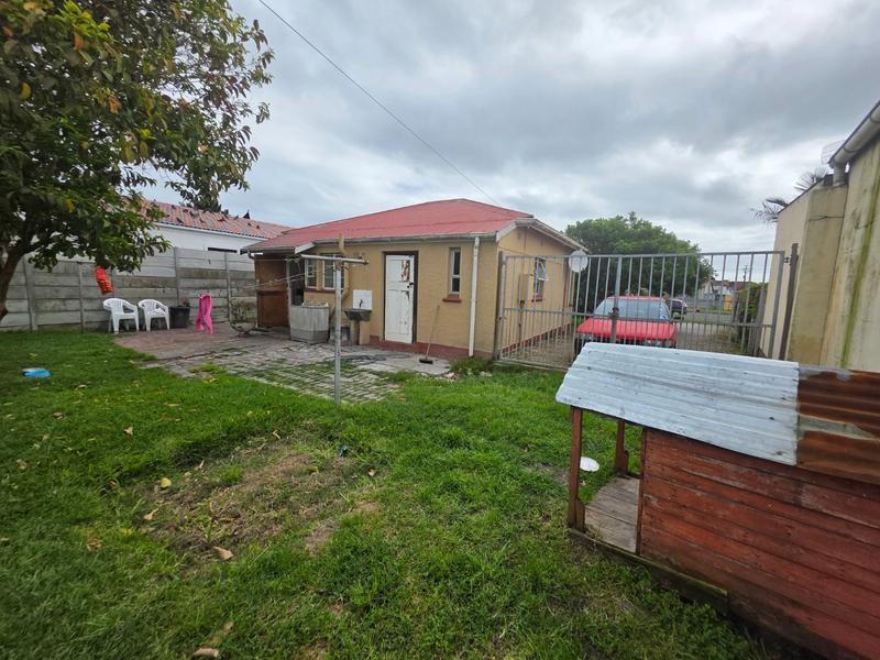 2 Bedroom Property for Sale in Ruyterwacht Western Cape